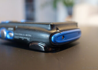 Canon PowerShot D30 - 14