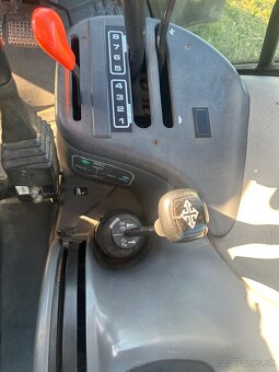 New Holland TS90 - 14