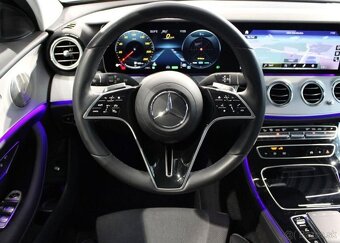 Mercedes-Benz Třídy E 220d 4MATIC Avantgarde DIS+ / nafta - 14