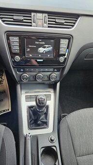 Škoda Octavia Combi 1.2 TSI 105k Ambition - 14