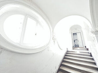 PRENÁJOM REPREZENTATÍVNYCH KANCELÁRII V NÁDHERNEJ HISTORICKE - 14