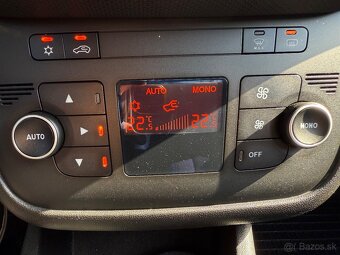 Fiat Grande Punto 1.4i Climatronic, len 55 tis. km, TOP stav - 14