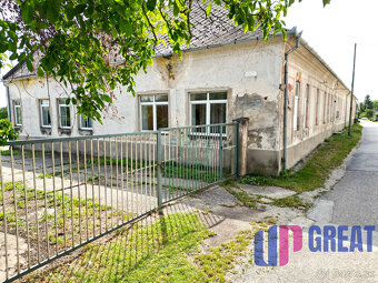 Areál v centre obce Jelka – 5287 m² - 14