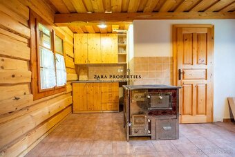 Drevenice pri lyžiarskom stredisku Ráztoka, Horná Mariková - 14