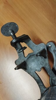Velmi starý krásný velký mlýnek na strouhanku IDA se smaltem - 14