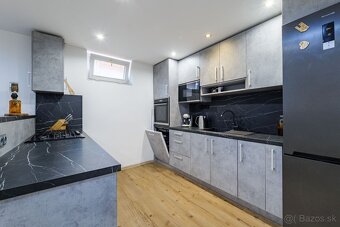 DVOJGENERAČNÝ DOM V ČANI - 14