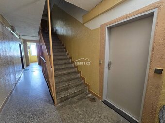 Zrekonštruovaný 2 izbový byt s veľkým balkónom - 14