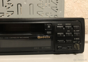 Sony XR - 4740 RDS - 14