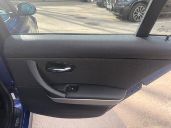 Predam BMW 3 E90 320i 1. Majitel - 14
