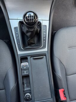Volkswagen Golf 7 benzín - 14