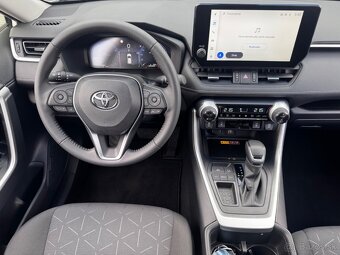 Toyota RAV4 2.0 AT Comfort - Nové vozidlo - 14