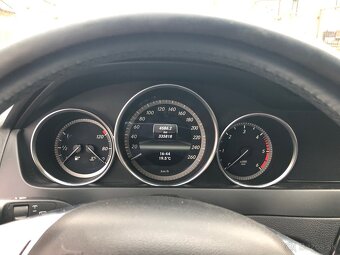 “Aj na splatky” Mercedes-Benz C180 CDI Combi Classic - 14