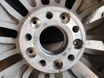 Mercedes glc sada 235 60 R19 - 14