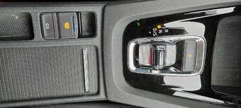 Škoda Octavia 4 Combi 2.0 TDI DSG 9/2021 - 14