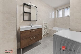 2 izbový byt Nove Mesto - 14