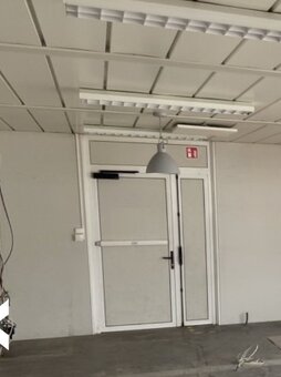 Priestranná modulárna predajňa / kancelária z kontajnerov - 14