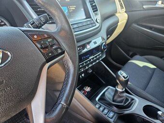 HYUNDAI TUCSON 1.6 T-GDI  4WD  82 000 KM/ 1.MAJITEĽ - 14