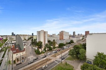 REZERVOVANÉ : Priestranný 2 izbový byt s perfektným výhľadom - 14