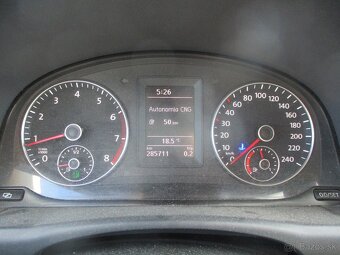 VW TOURAN 1,4CGI 110KW CNG bez koroze 05/2011 - 14