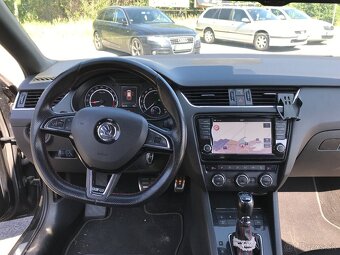 Škoda Octavia Combi 2.0 TDI DPF RS DSG - 14