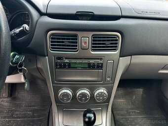 Subrau Forester 2.0 benzín - 14
