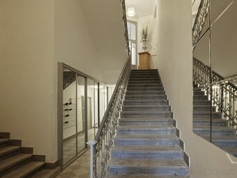 Prodej prostoru 5+kk/T s možností bydlení a podnikání - 14