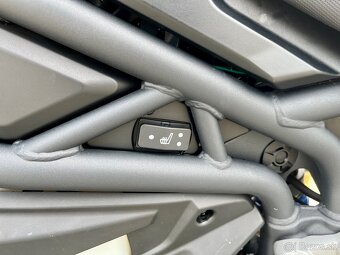 Triumph tiger explorer xc 2014  veľa doplnkov - 14