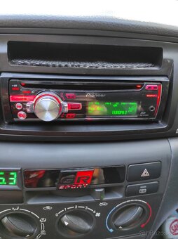 Predám Toyota Corolla 1,4 benzín - 14