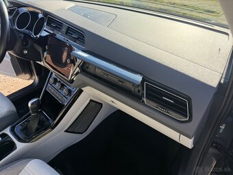 Volkswagen Touran 2.0TDi 110KW DSG 2019 - 14