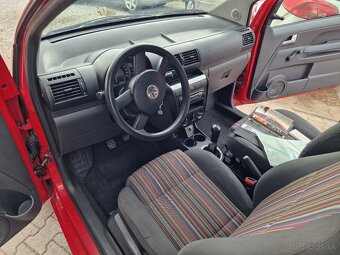 Volkswagen Fox 1.2i M5 55k (benzín) - 14