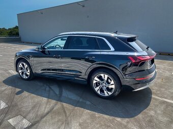 AUDI E-TRON 50 QUATTRO, ELEKTRO - KRÁSNE AUTO - MOŽNÁ ZĽAVA - 14