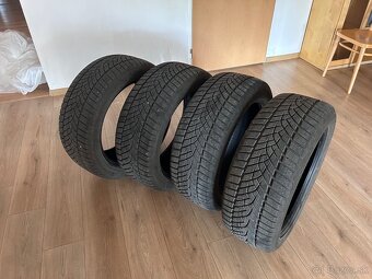 Predám zimné pneumatiky Goodyear 235/50R19 103V  - 4 ks - 14