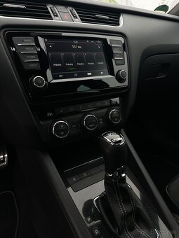 Škoda Octavia RS 2.0 TDi 4x4 DSG - 14