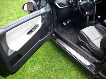 Peugeot 207 CC Roland Garros - 14