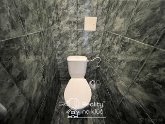 Na predaj zariadený 4-izbový byt s garážou v obci Dubník - 14