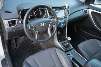 Hyundai i30 CW 1.60 SR voz, 1. maj, Serv. história, TOP výba - 14