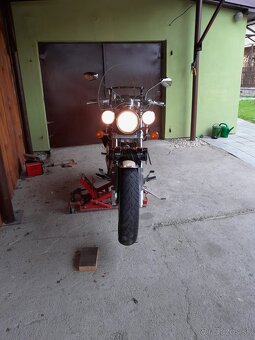 Suzuki Marauder VZ 800 - 14