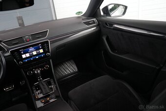 Škoda Superb Combi 2.0TDI DSG Sportline - 14