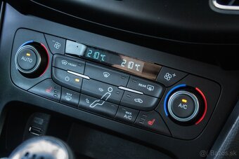 Ford Focus 1.5 EcoBoost ST Line - 14