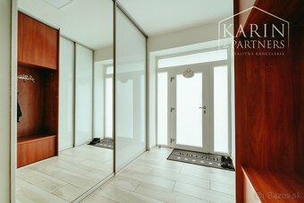 Moderný a priestranný 5 izbový dom s veľkým pozemkom - 14