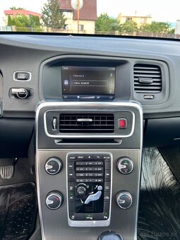 Volvo v60 - 14