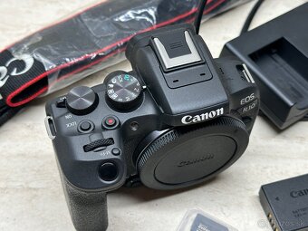 Canon EOS R10 - 14