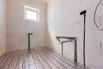 (Dom A) bazén, kompletný štandard a fotovoltika, ziste viac  - 14