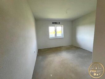 BUNGALOVY S FOTOVOLTAIKOU A TEPEL.ČERPADLOM v obci Podlužany - 14