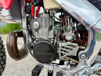 Unikatna Honda CR250R - 14