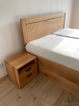 Manželská dubová posteľ 180×200 cm - 14