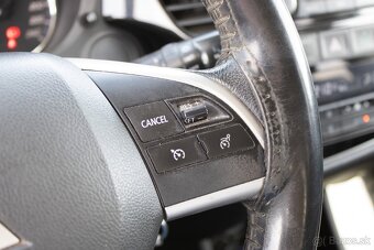 Mitsubishi Outlander 2.2 DI-D Intense - 14