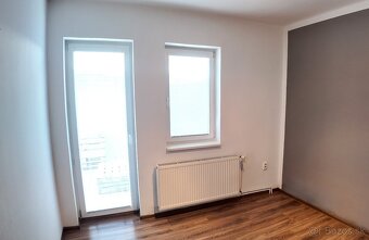 Prerobený 4izb rodinný dom s rozsiahlou záhradou, Kútníky - 14