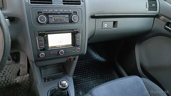 VOLKSWAGEN TOURAN 2.0 TDI CR 103 kW HIGHLINE BLUEMOTION - 14