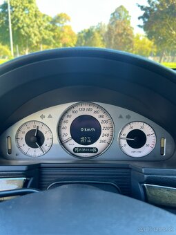 Mercedes-Benz E320 CDI Avantgarde - 14